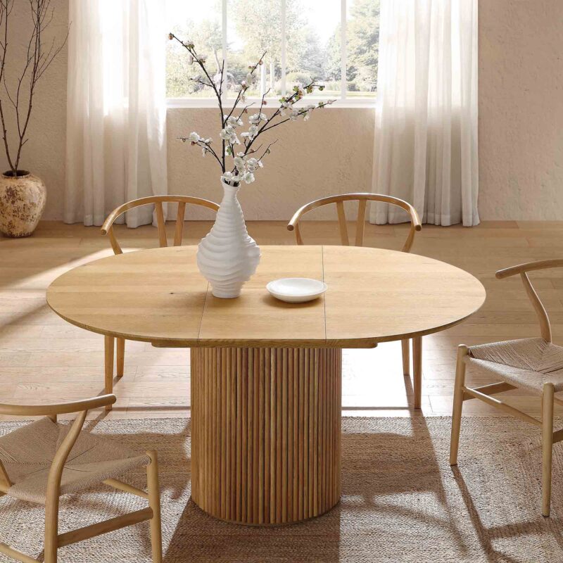 Maru Round 4-6 Seater Extending Oak Pedestal Dining Table, Oak - Image 3
