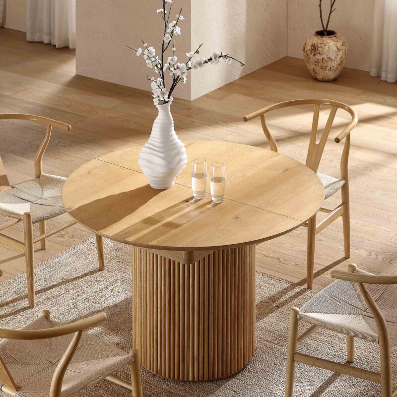 Maru Round 4-6 Seater Extending Oak Pedestal Dining Table, Oak - Image 5