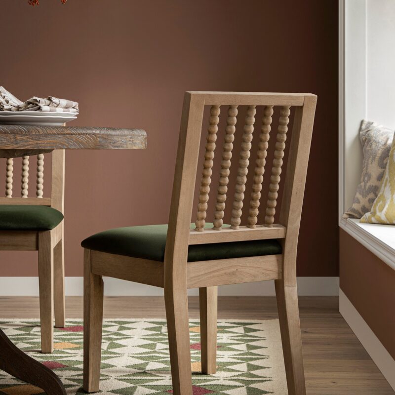Hemingford Set of 2 Moss Green Velvet Bobbin Spindle Washed Oak Dining Chairs - Image 2