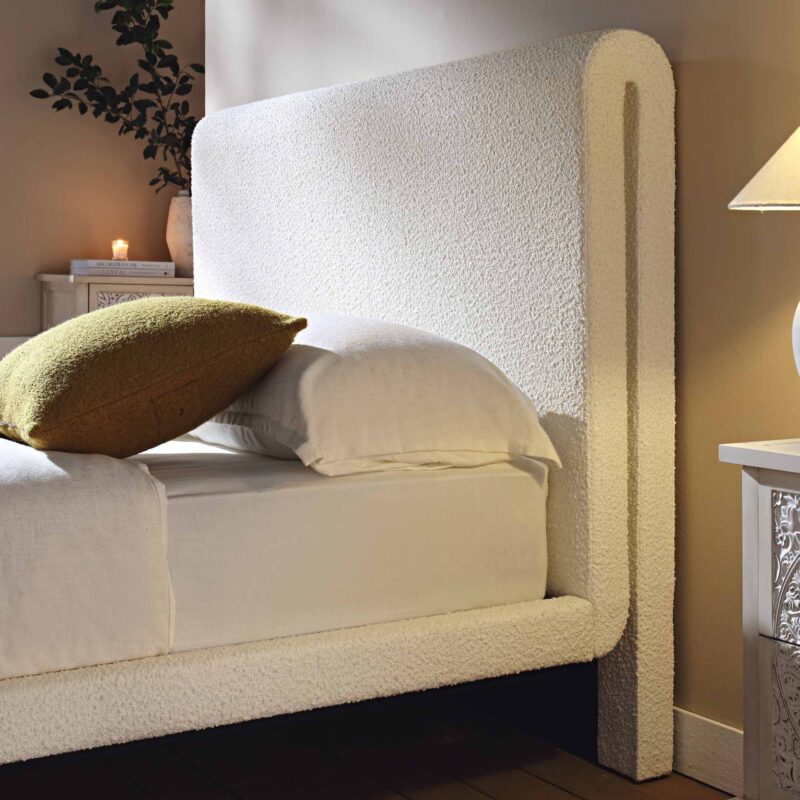 Hampstead Ecru Boucle Curved Bed - Image 3