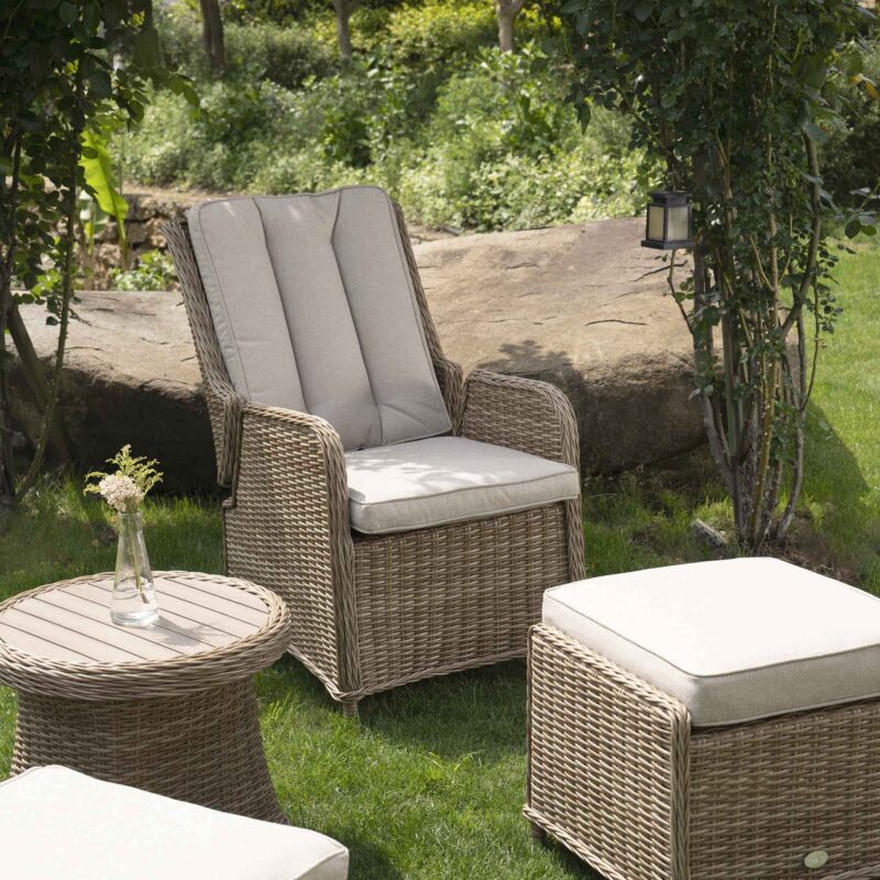 Hampshire 2-Seater Round Wicker Reclining Bistro Set with Stools, Natural - Image 4
