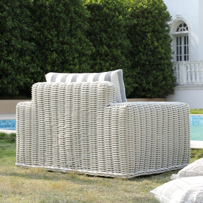 Bellagio Round Wicker Outdoor 1-Seater Sofa, White with Blue Stripes - Image 4