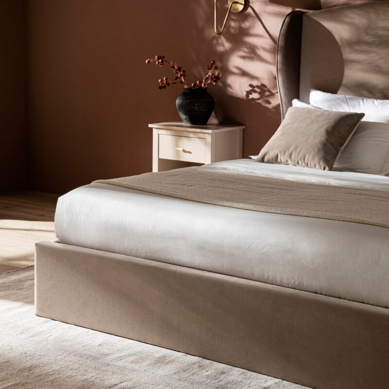 Kimberly Winged Upholstered Storage Bed, Taupe Velvet - Image 6