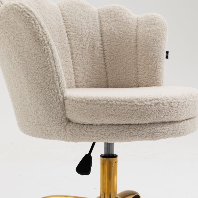 Hepburn Scalloped Swivel Chair (Ecru Boucle) - Image 6